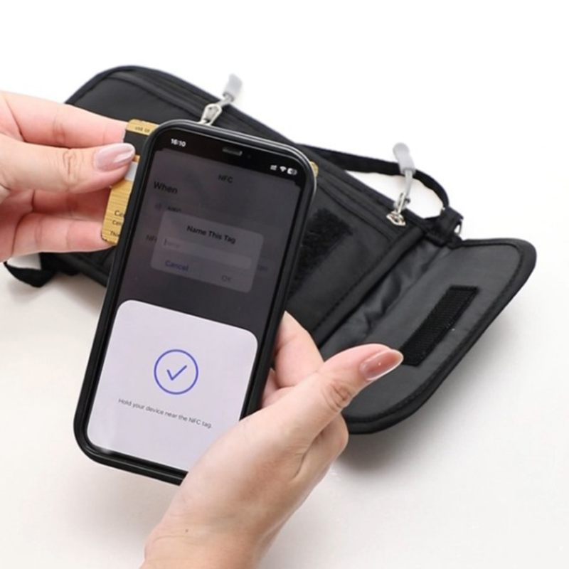 Portable Crossbody Bag Travel  - огляд і ціна Neck Hanging Phone Holder